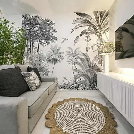 Апартаменты Dina House Avo Mariana *