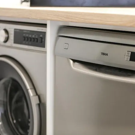 Dina House Avo Mariana * נאזרה